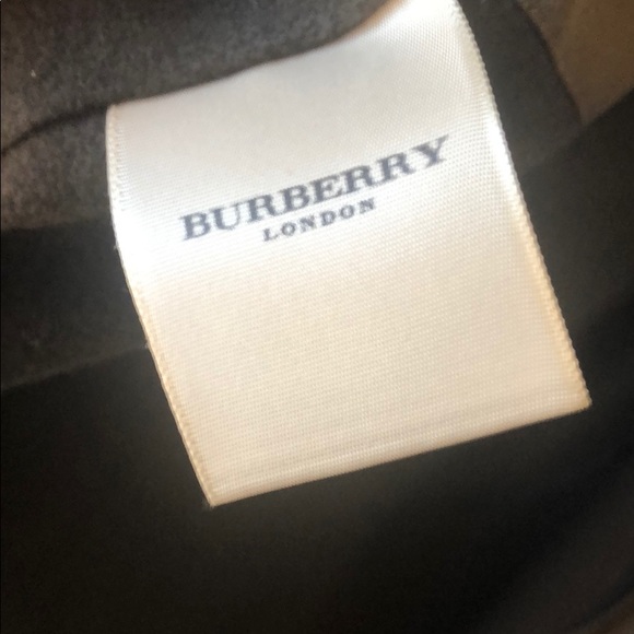 Men’s Burberry trench coat - Picture 5 of 11